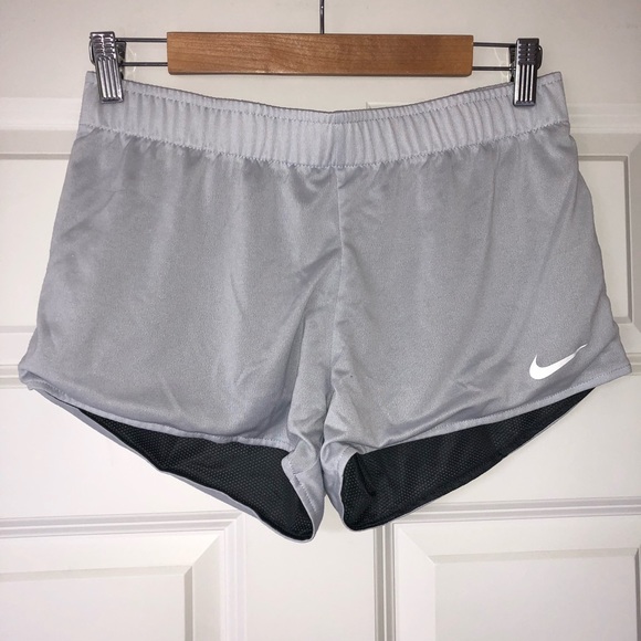 Women’s reversible Nike running shorts small - Picture 1 of 2